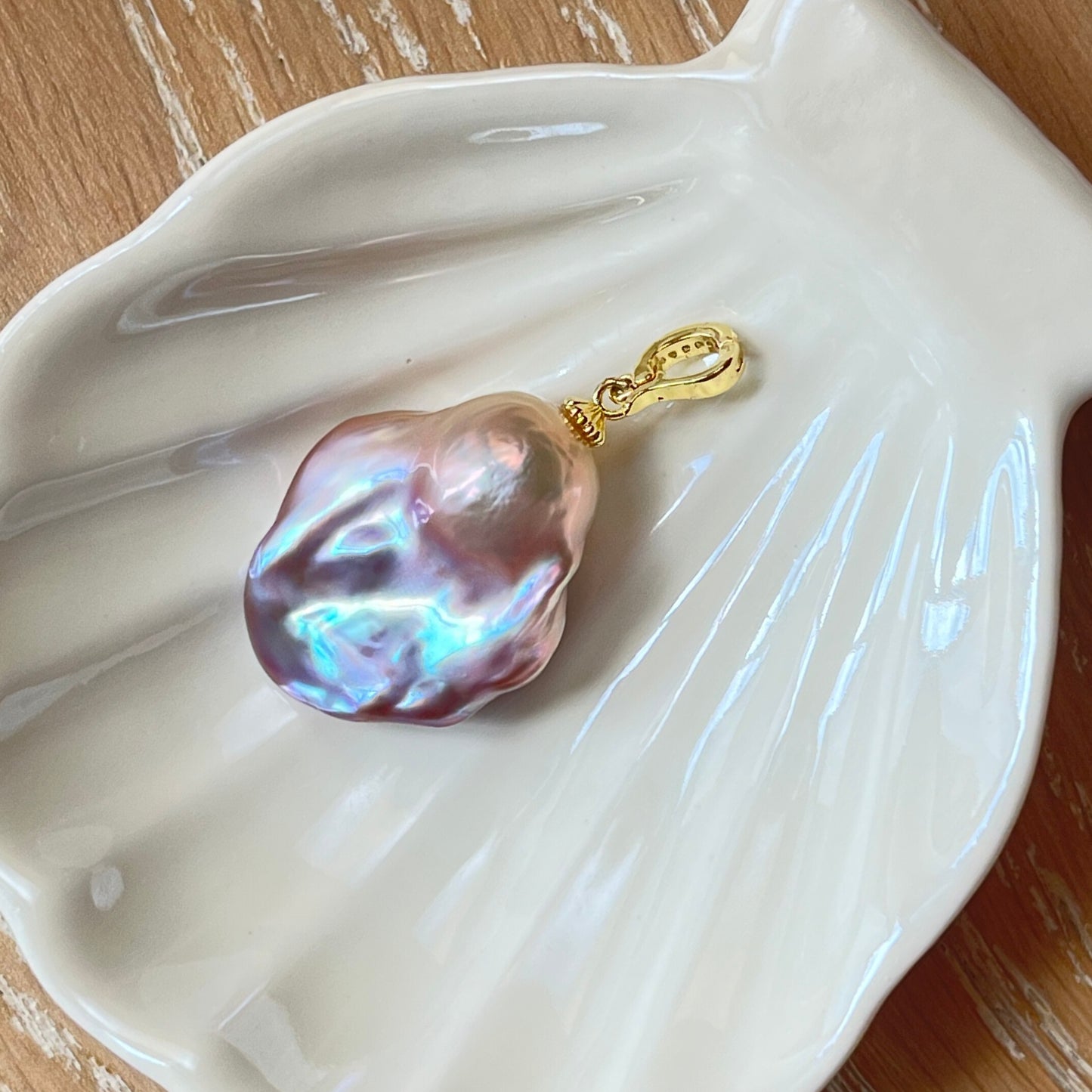 Medium Violet Baroque Pearl Pendant